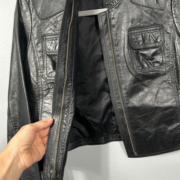 DKNY Donna Karan City Black Leather Jacket Moto Style Hard Leather size Petite - Picture 6 of 17